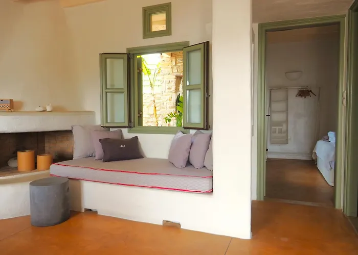 Ferienhaus Ochre Dream, Front&sunset Naoussa