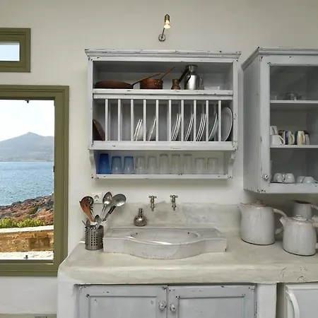 Feriehus Ochre Dream, Front & Sunset Naousa