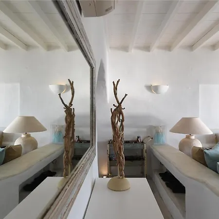 Holiday home Ochre Dream, Front & Sunset Naousa (Paros)