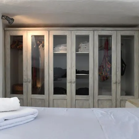 Holiday home Ochre Dream, Front & Sunset