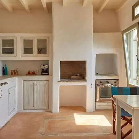 Holiday home Ochre Dream, Front & Sunset *