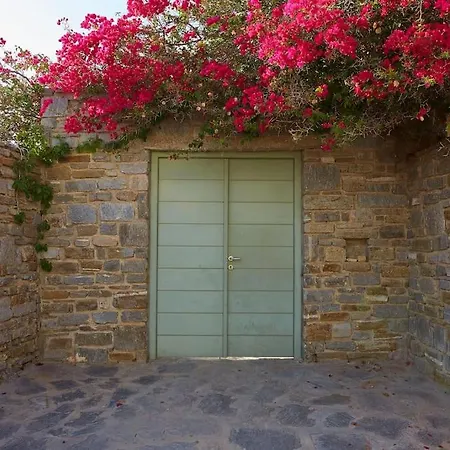 Ochre Dream, Front & Sunset Holiday home *