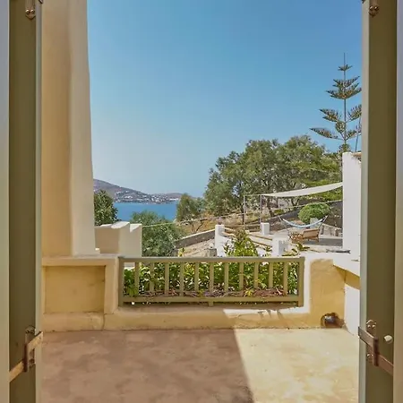 Holiday home Ochre Dream, Front & Sunset *