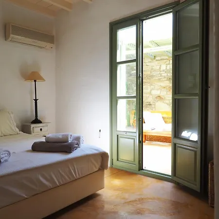 Ochre Dream, Front & Sunset