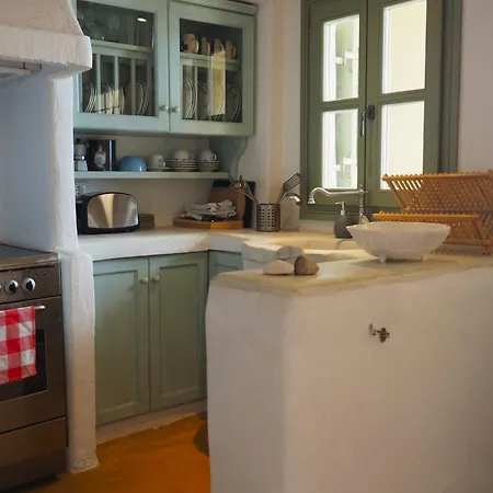 Ochre Dream, Front & Sunset Holiday home