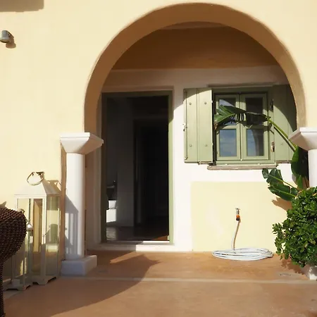 Ochre Dream, Front & Sunset Νάουσα