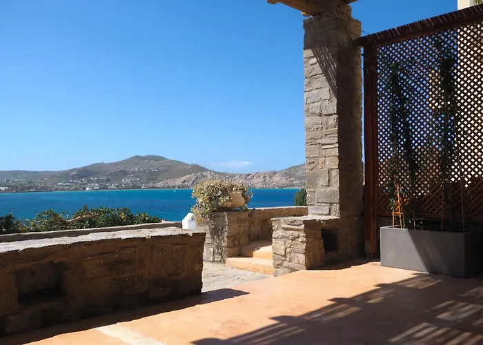 Holiday home Ochre Dream, Front & Sunset Naousa (Paros)